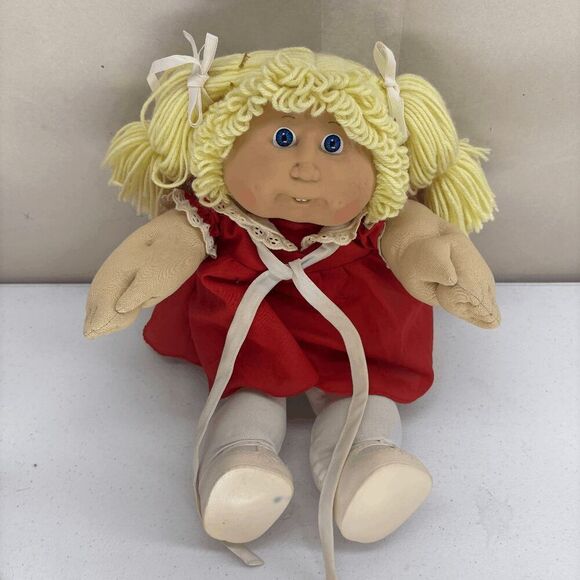 Vintage 80s Cabbage Patch Kid Blonde Blue Eyes Buck Teeth Dimples Red Outfit - Picture 1 of 11